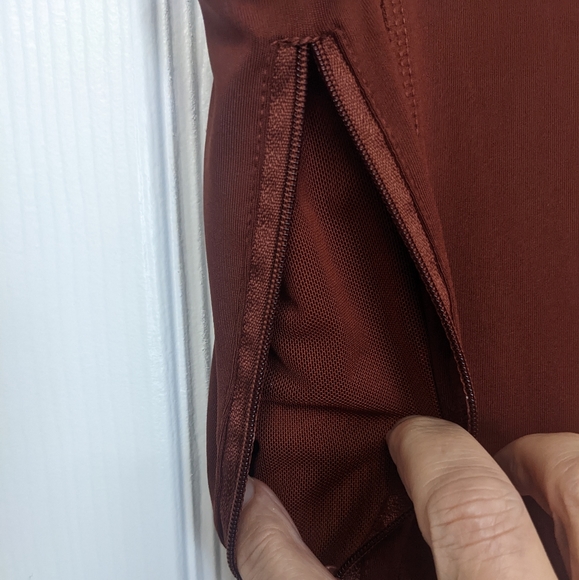 LegEnd Active Leggings - Picture 5 of 7